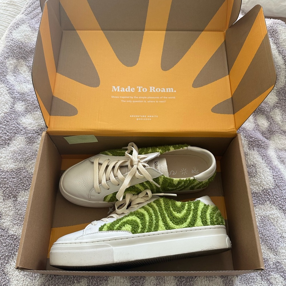 Soludos Green and White Women's Sneakers